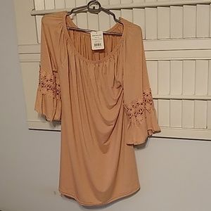Ruffled sleeve tunic